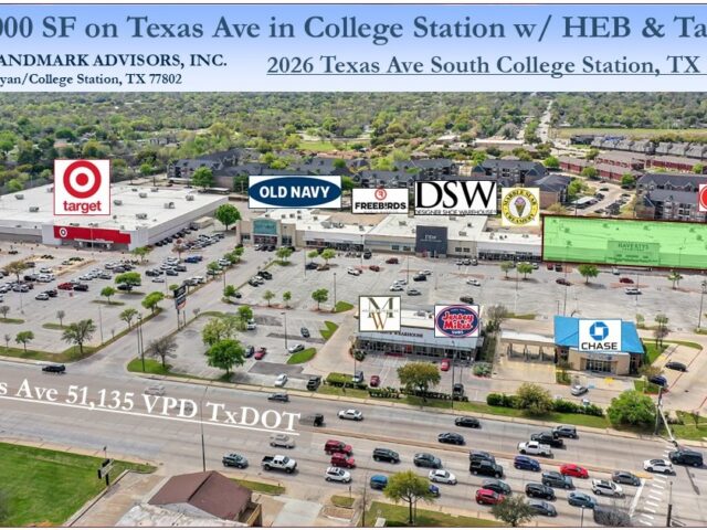 35,000SF Endcap with HEB and Target in College Station, Texas 77840